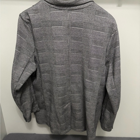 Bundle of 2 Blazers - Picture 6 of 7